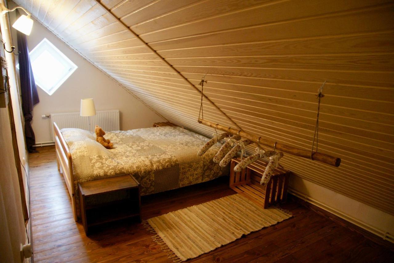 דירות Pāle Bear Manor Lacu Muizina מראה חיצוני תמונה