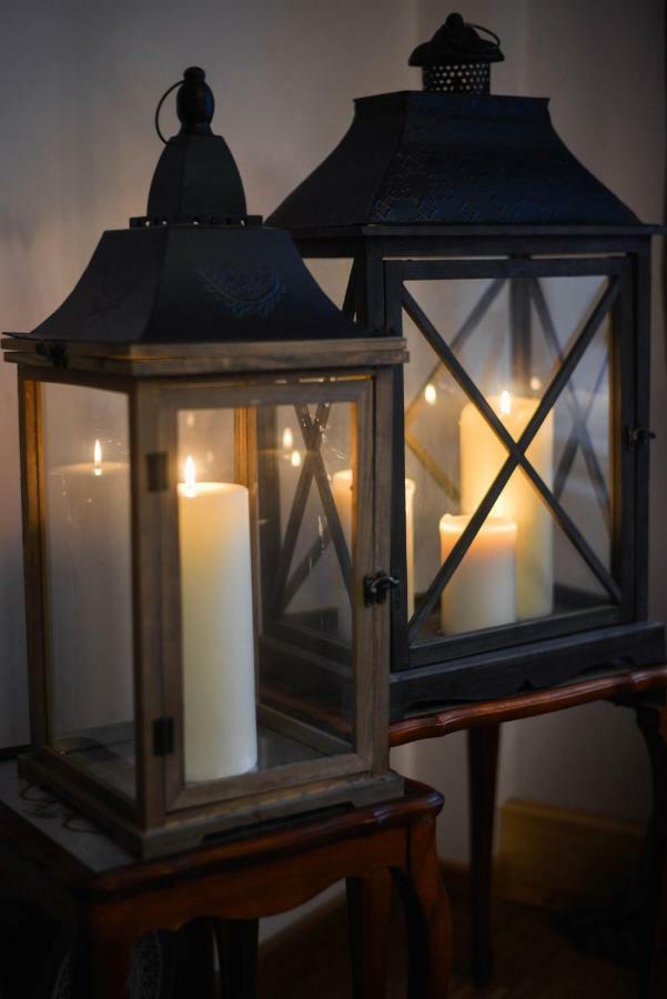 דירות Pāle Bear Manor Lacu Muizina מראה חיצוני תמונה